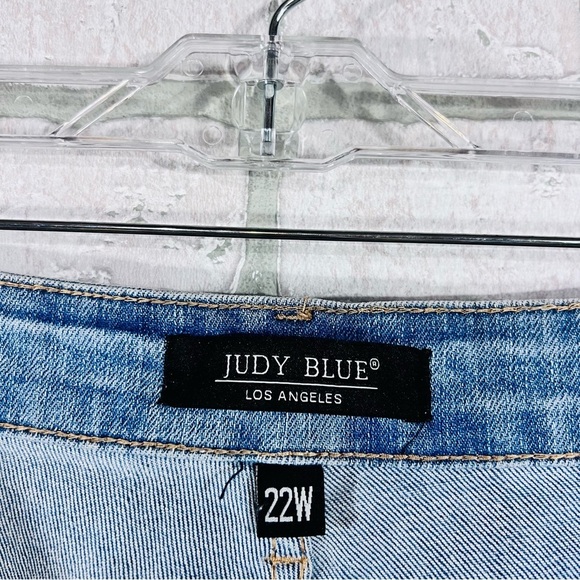 Judy Blue Allie Tummy Control Light Wash Distressed Skinny Jeans Size 22W - Picture 9 of 11